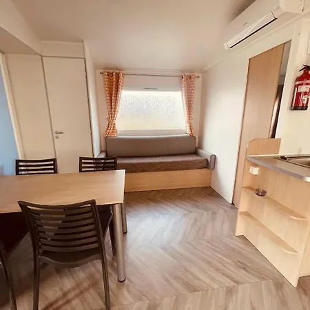 Mobil Jasmins 1 *